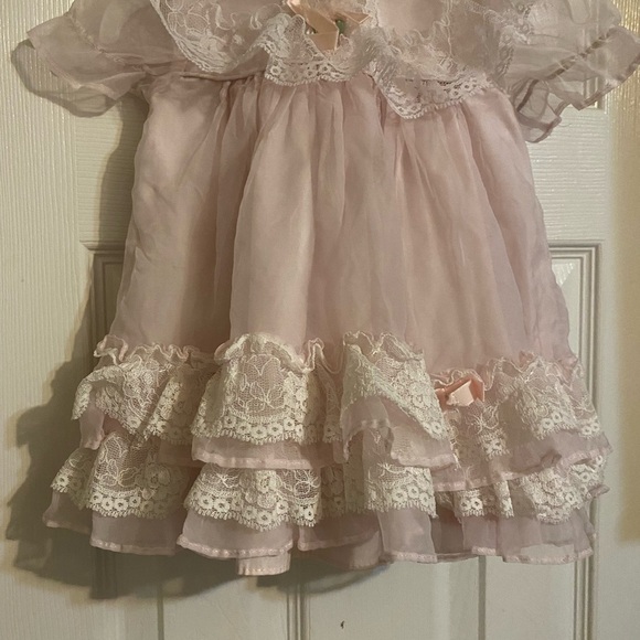 Vintagee Martha’s Miniatures Lace Dress - Picture 3 of 9